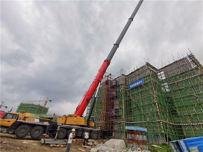 万秀区短途转运 + 吊装一体，选随车吊还是汽车吊 + 货车？